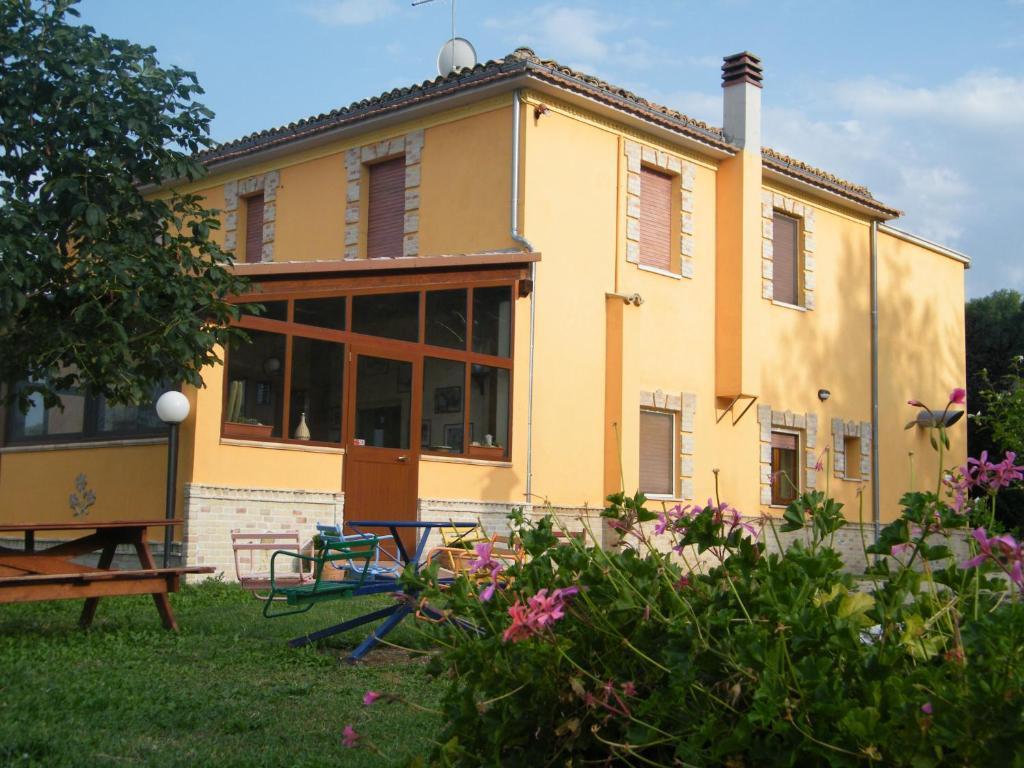 Agriturismo La Vecchia Fontana Casa de hóspedes Penne Exterior foto